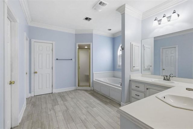 4887 Riverview Lane, Lake Charles, LA 70605