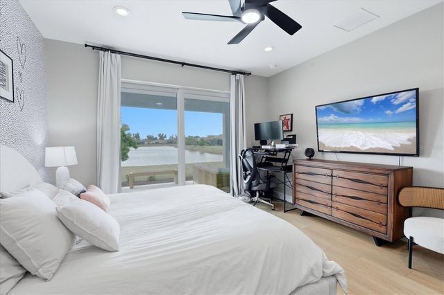 12708 AQUAMARINE AVENUE, Bradenton, FL 34211