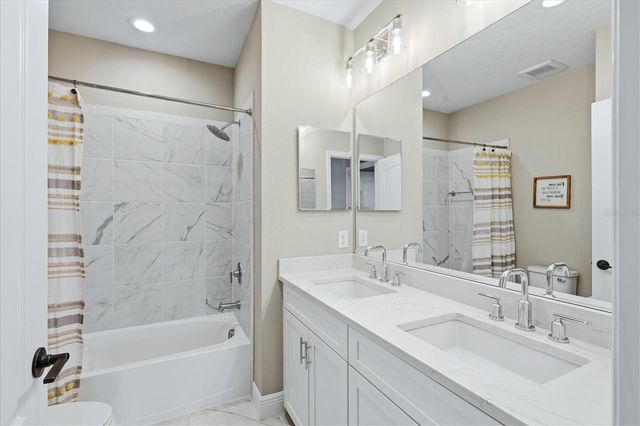 12708 AQUAMARINE AVENUE, Bradenton, FL 34211