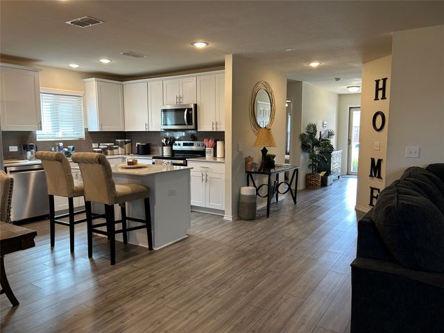 10109 Wyseby Road, Fort Worth, TX 76036