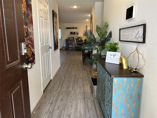 10109 Wyseby Road, Fort Worth, TX 76036