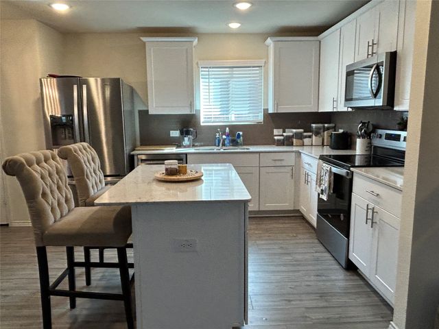 10109 Wyseby Road, Fort Worth, TX 76036