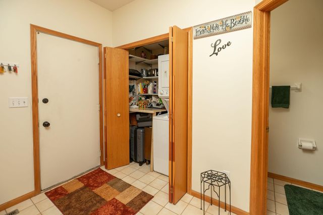 1925 Cabernet Lane NW, Rochester, MN 55901