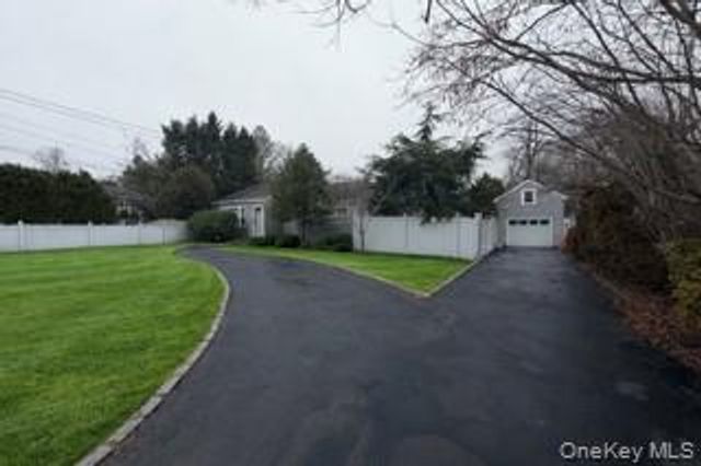 75 Lodge Avenue, Huntington Station, NY 11746