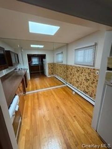 75 Lodge Avenue, Huntington Station, NY 11746