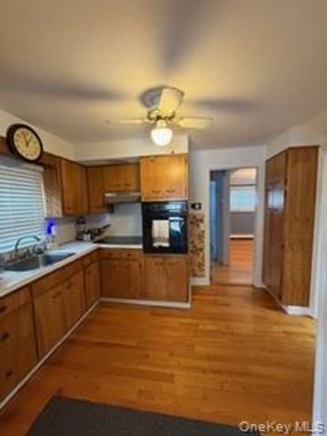 75 Lodge Avenue, Huntington Station, NY 11746