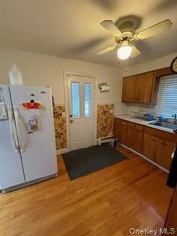 75 Lodge Avenue, Huntington Station, NY 11746