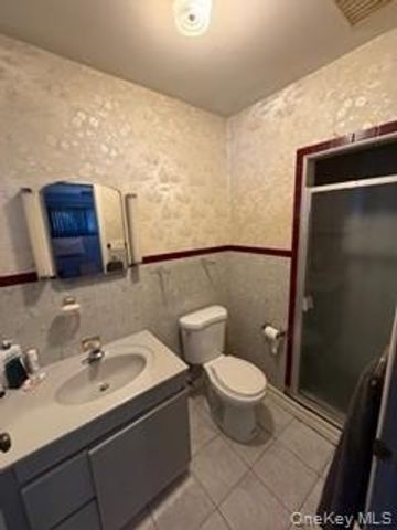 75 Lodge Avenue, Huntington Station, NY 11746