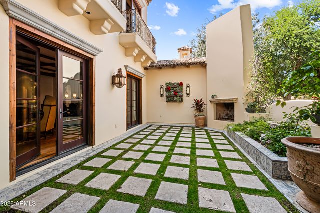 8131 E APPALOOSA Trail, Scottsdale, AZ 85258