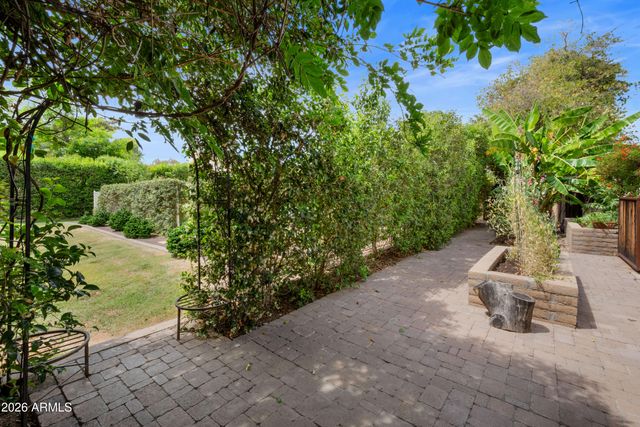 8131 E APPALOOSA Trail, Scottsdale, AZ 85258