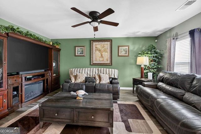 193 Saddle Brooke Trace, Brunswick, GA 31525