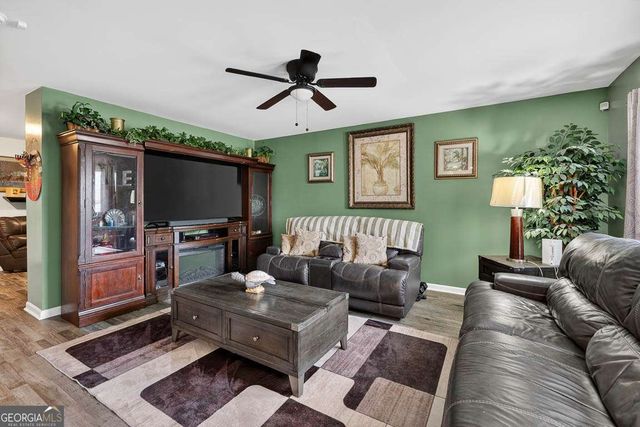 193 Saddle Brooke Trace, Brunswick, GA 31525