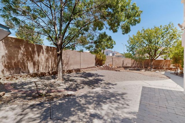 8009 Rancho Dorado Court NW, Albuquerque, NM 87120