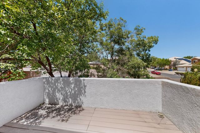 8009 Rancho Dorado Court NW, Albuquerque, NM 87120