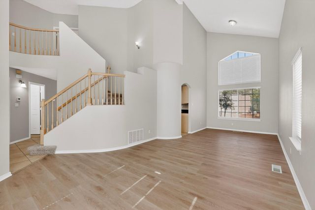 8009 Rancho Dorado Court NW, Albuquerque, NM 87120