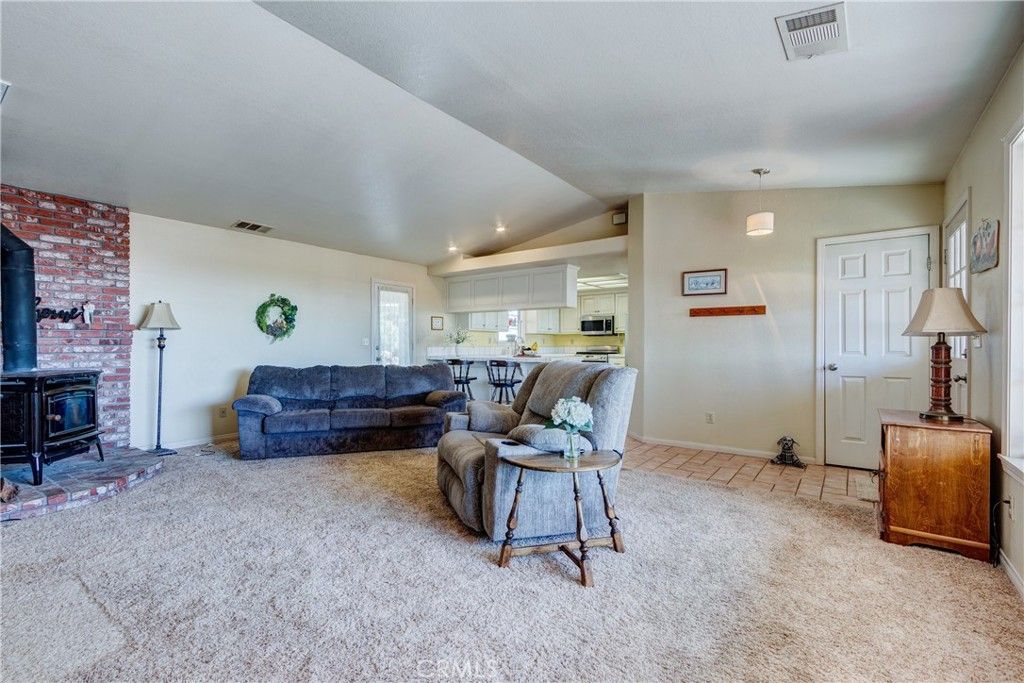 Image 14 of property listing at 8650 Cowberry, Phelan, CA 92371
