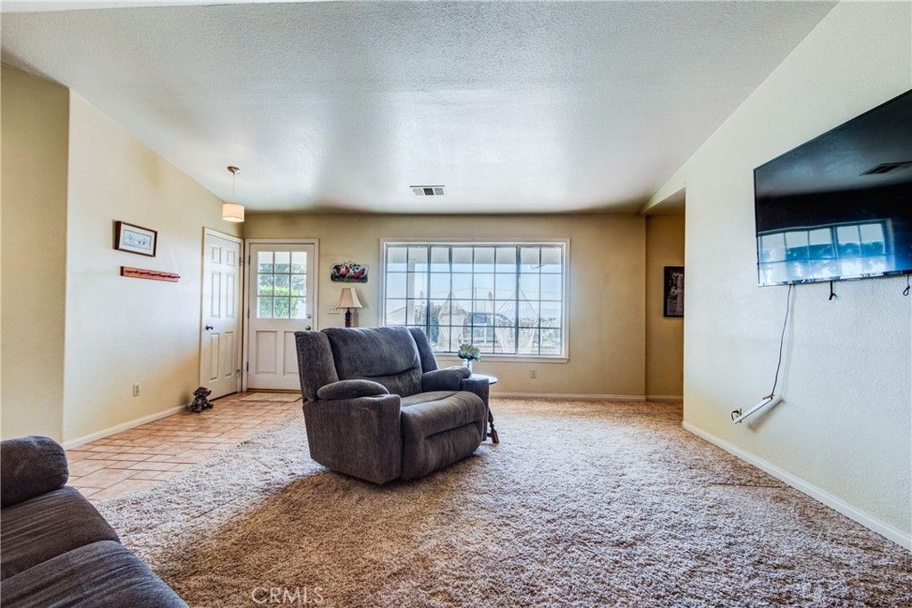 Image 16 of property listing at 8650 Cowberry, Phelan, CA 92371