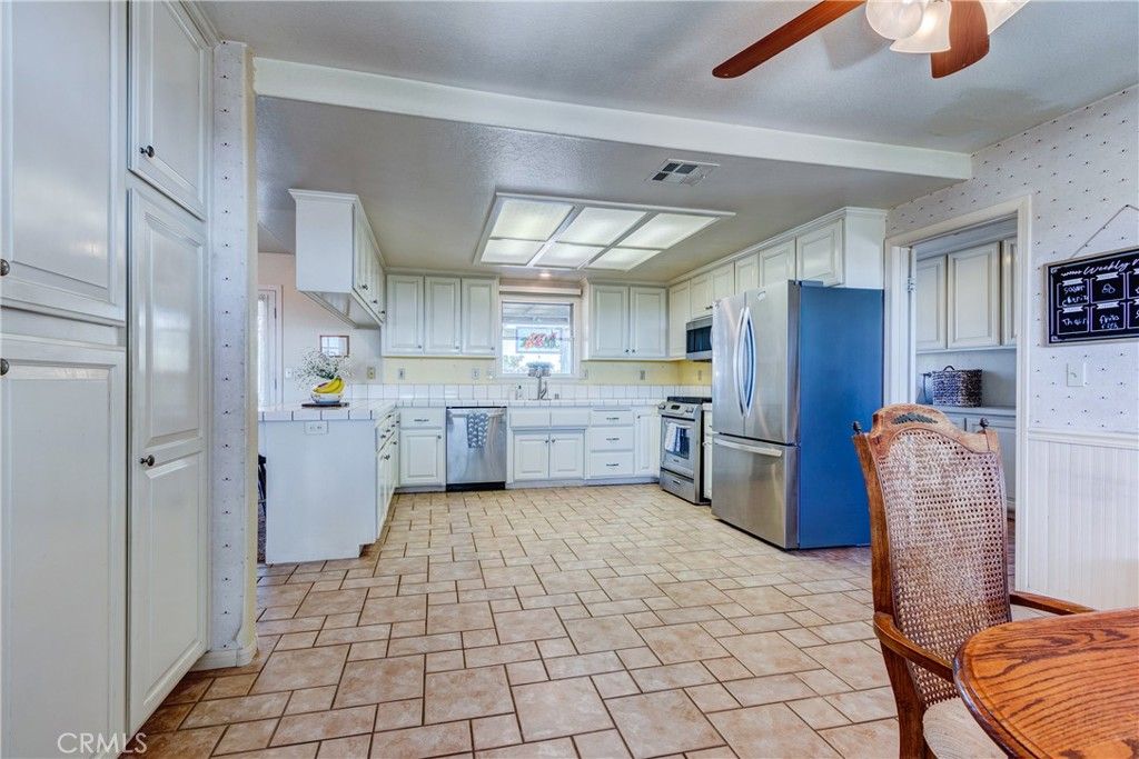 Image 21 of property listing at 8650 Cowberry, Phelan, CA 92371