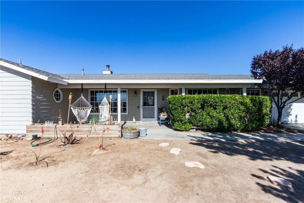 Image 9 of property listing at 8650 Cowberry, Phelan, CA 92371