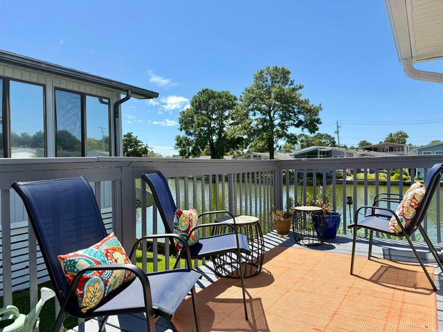 405 Twin Lakes Ct., Surfside Beach, SC 29575