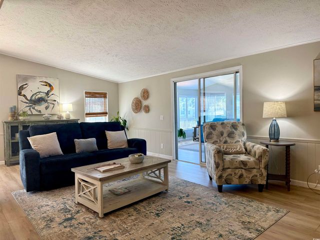 405 Twin Lakes Ct., Surfside Beach, SC 29575