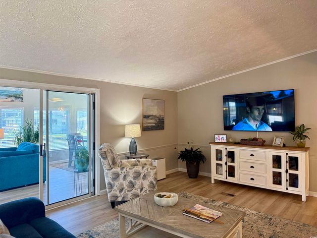 405 Twin Lakes Ct., Surfside Beach, SC 29575