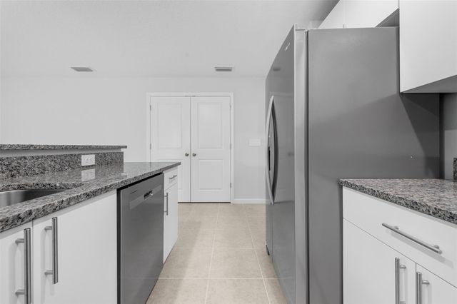 424 Douglas Ct, Fort Pierce, FL 34950