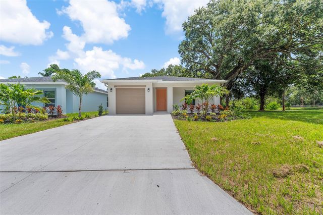 424 Douglas Ct, Fort Pierce, FL 34950