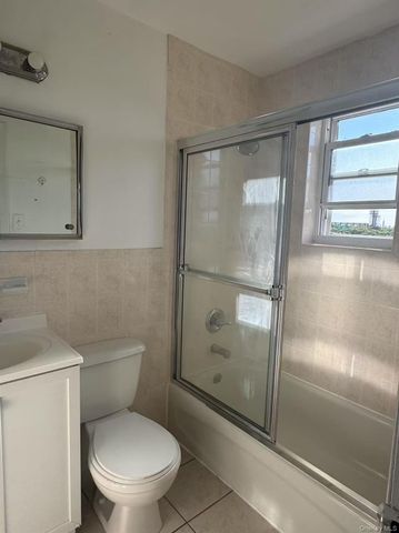 4038 194th Street 3B, Flushing, NY 11358