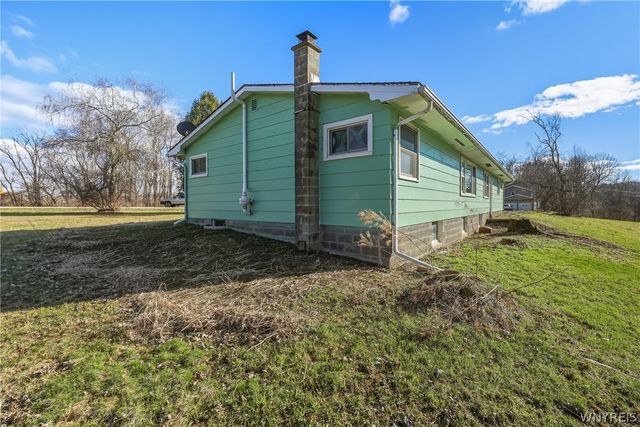 1040 West Hughes Road, Freedom, NY 14009