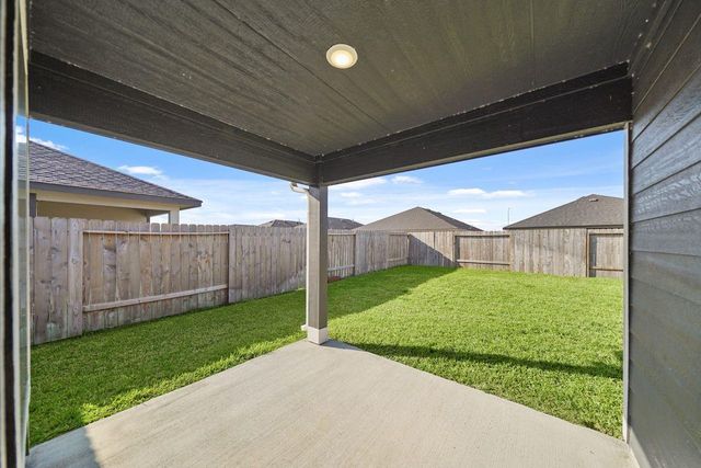 7502 Fierce Friesian Lane, Rosharon, TX 77583