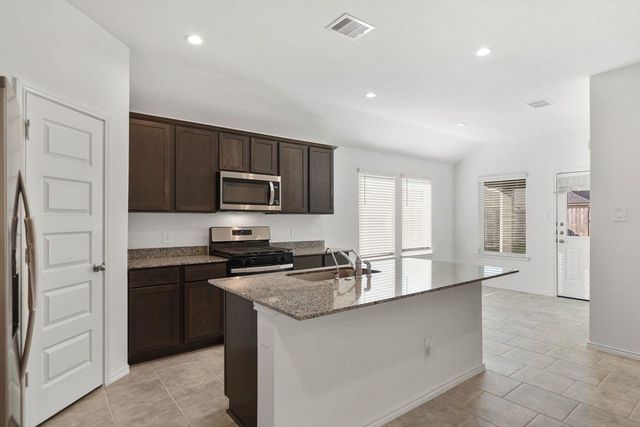 7502 Fierce Friesian Lane, Rosharon, TX 77583