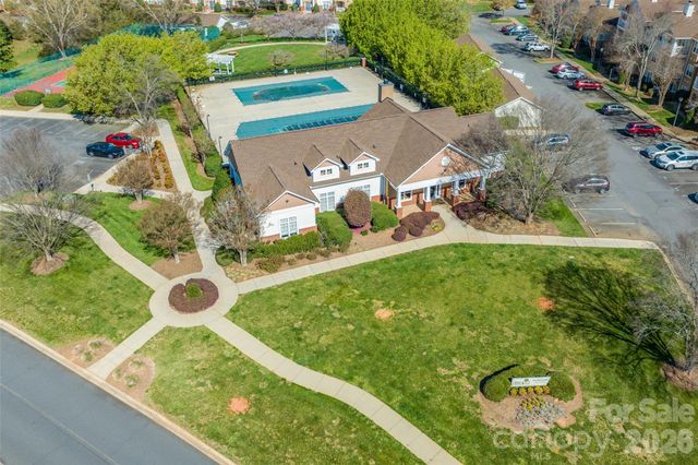 16464 Redstone Mountain Lane, Charlotte, NC 28277