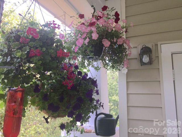 16464 Redstone Mountain Lane, Charlotte, NC 28277