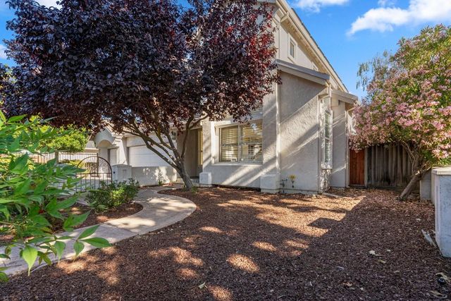 674 W Sunnyoaks Avenue, Campbell, CA 95008