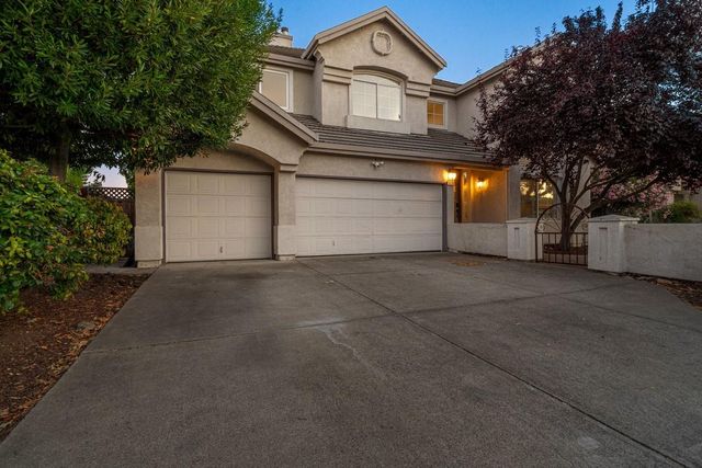 674 W Sunnyoaks Avenue, Campbell, CA 95008