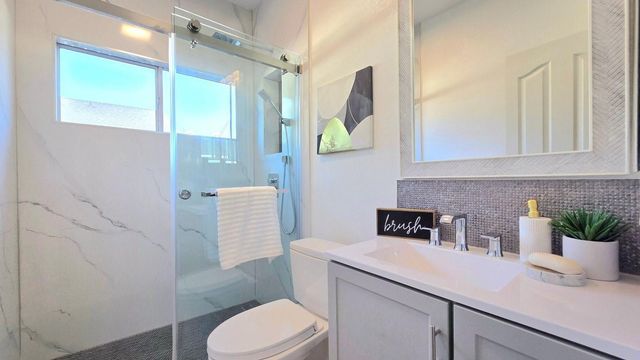 674 W Sunnyoaks Avenue, Campbell, CA 95008