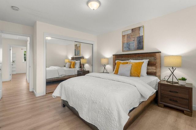 674 W Sunnyoaks Avenue, Campbell, CA 95008