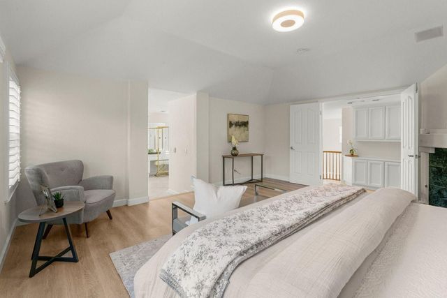 674 W Sunnyoaks Avenue, Campbell, CA 95008
