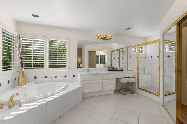 674 W Sunnyoaks Avenue, Campbell, CA 95008