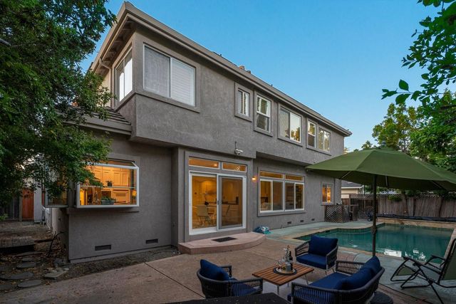 674 W Sunnyoaks Avenue, Campbell, CA 95008