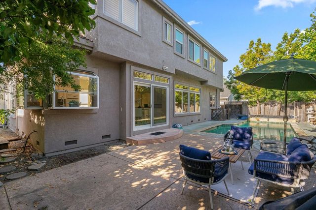 674 W Sunnyoaks Avenue, Campbell, CA 95008