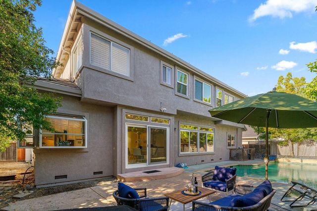 674 W Sunnyoaks Avenue, Campbell, CA 95008