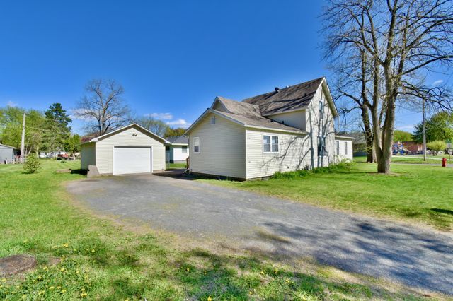 835 5th Avenue SW, Pine City, MN 55063