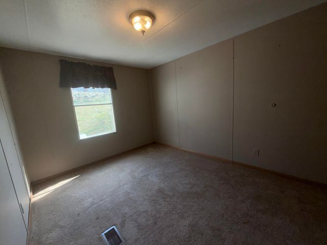 262 Lowe ST, Buchanan, VA 24066