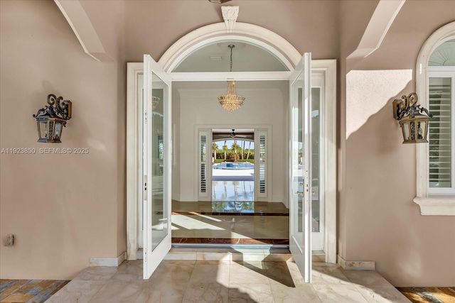 18611 SW 122nd Street, Miami, FL 33196