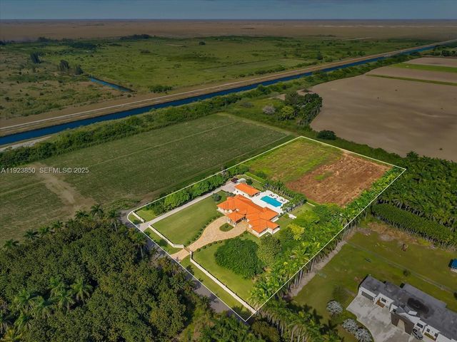 18611 SW 122nd Street, Miami, FL 33196