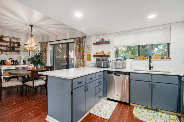 141 Selkirk Court, Kalamazoo, MI 49006