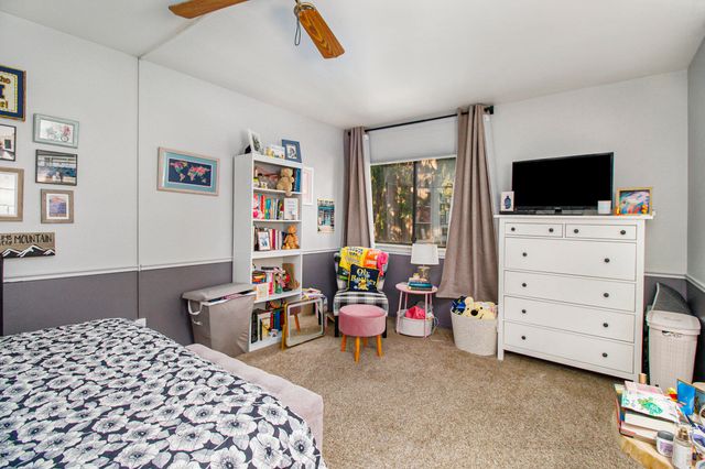 141 Selkirk Court, Kalamazoo, MI 49006