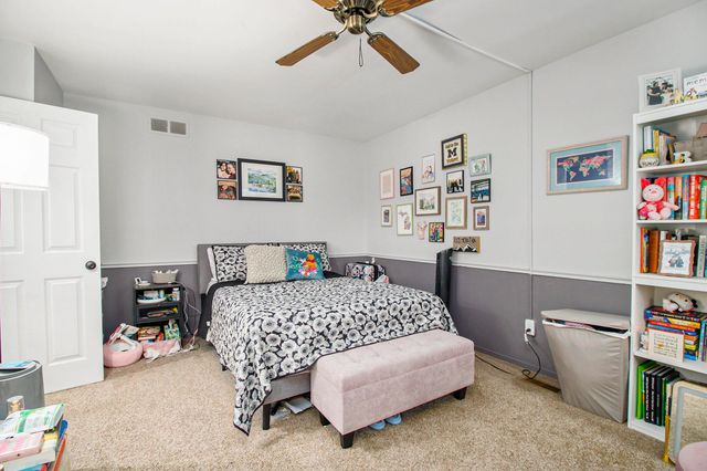 141 Selkirk Court, Kalamazoo, MI 49006